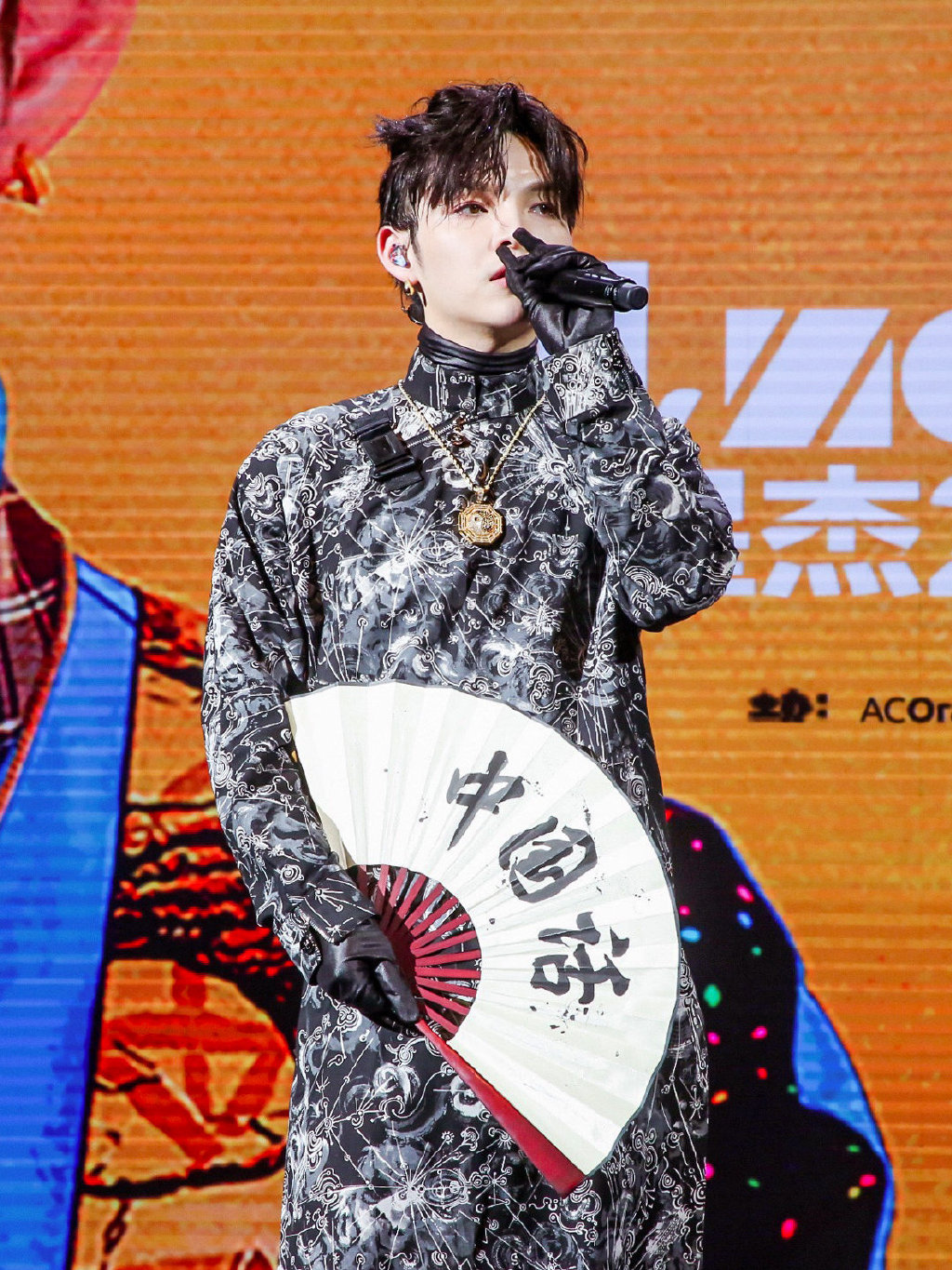 高清男星朱星杰斑纹夹克帅气写真图片图片