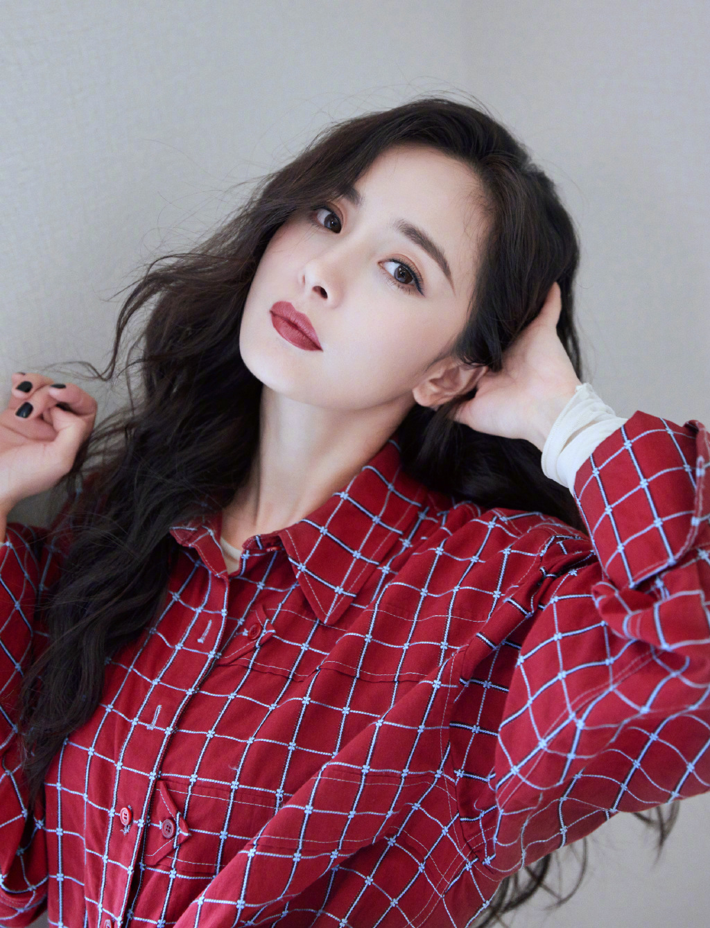 杨幂格子衫性感写真图片图片