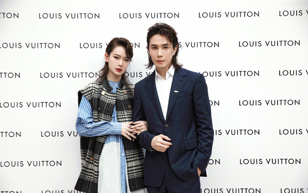 高清美国加利福尼亚州洛杉矶男明显李承铉戚薇品牌活动照图片图片