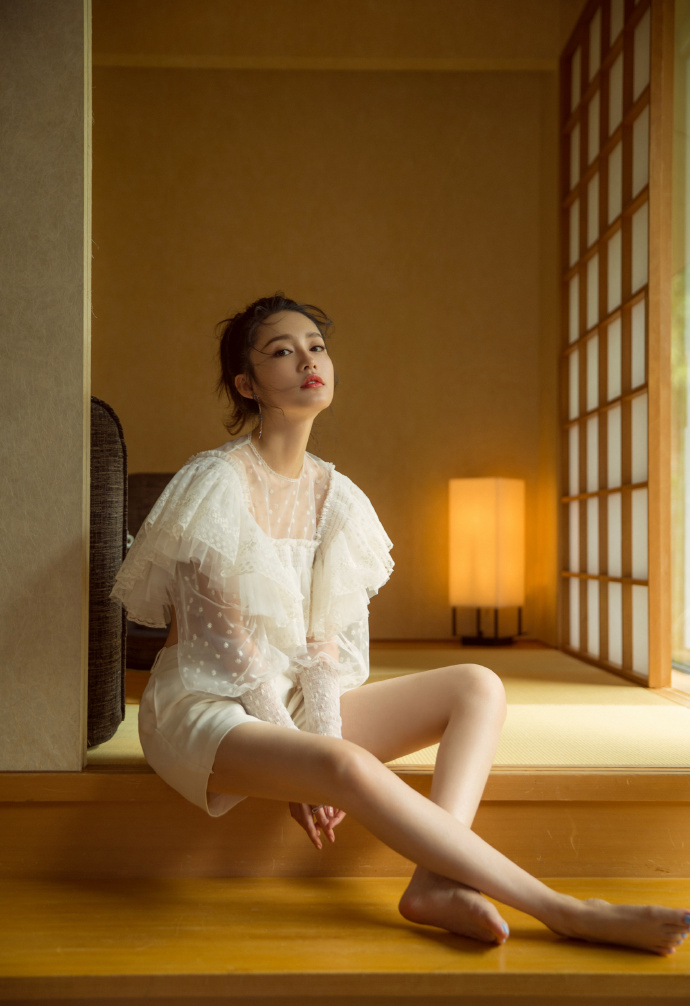 李沁图片