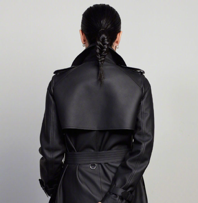 内地内蒙古呼和浩特女演员咏梅优雅性感图片图片
