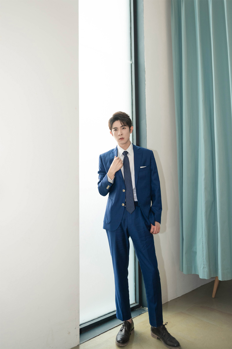 中国内地男演员季肖冰帅气有型西装写真图片图片 中国内地男演员季肖冰帅气有型西装写真图片图片