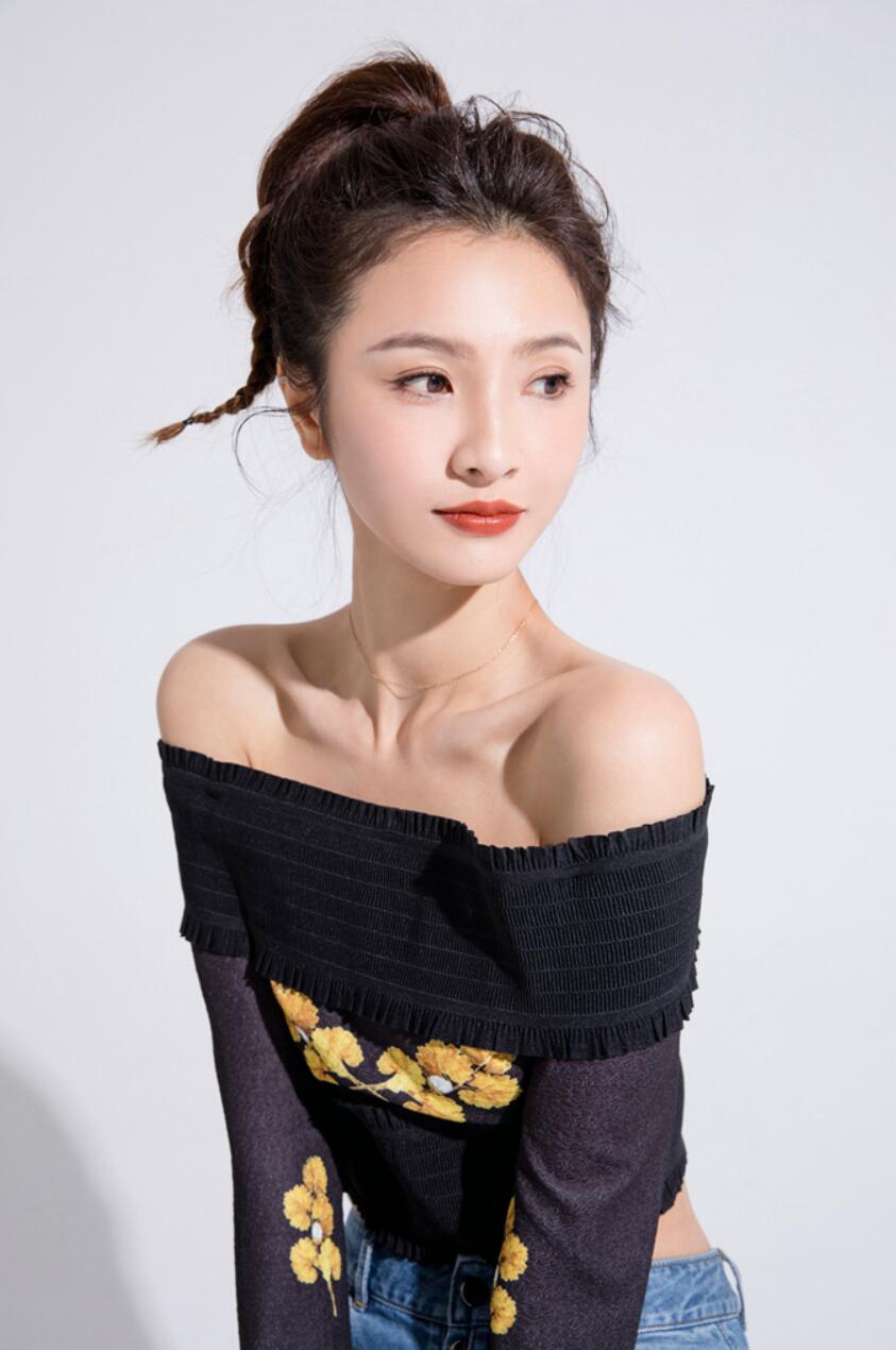 高清演员焦娜性感时尚写真图片图片