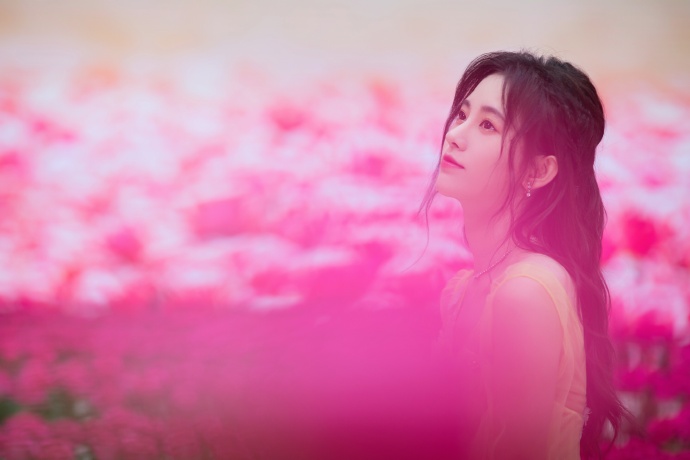 鞠婧祎图片