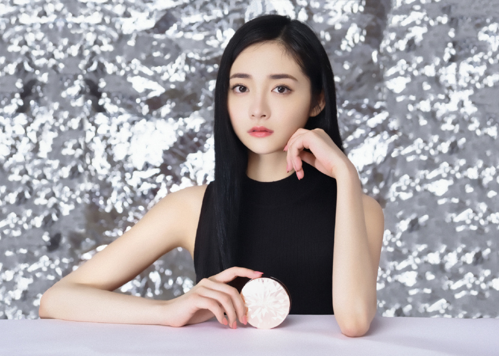 高清上海奉贤美女周洁琼可爱俏皮自拍图片图片