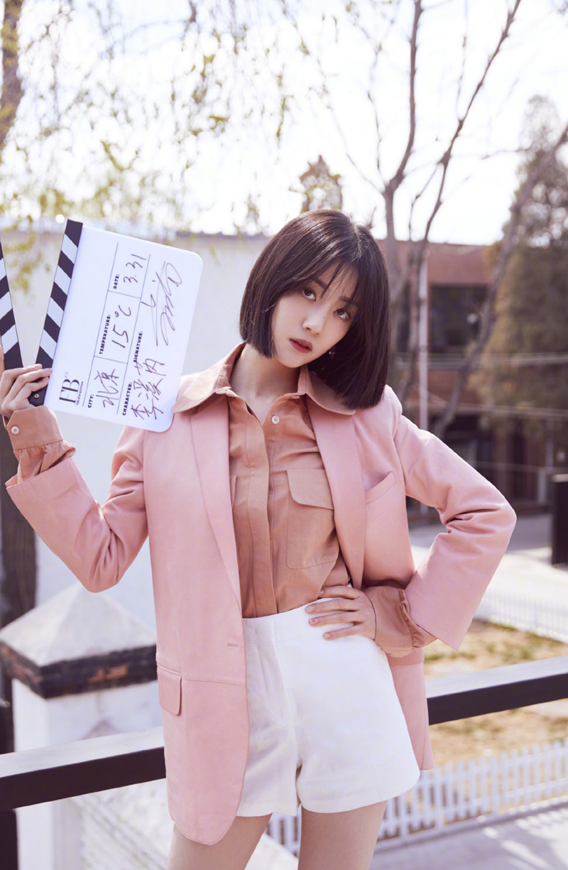 高清北京美女李溪芮时尚有范写真图片桌面壁纸图片
