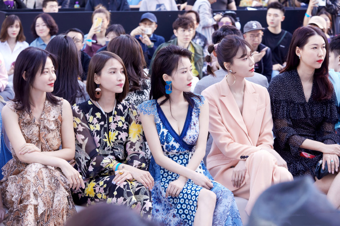 李念图片   李念优雅迷人写真图片图片