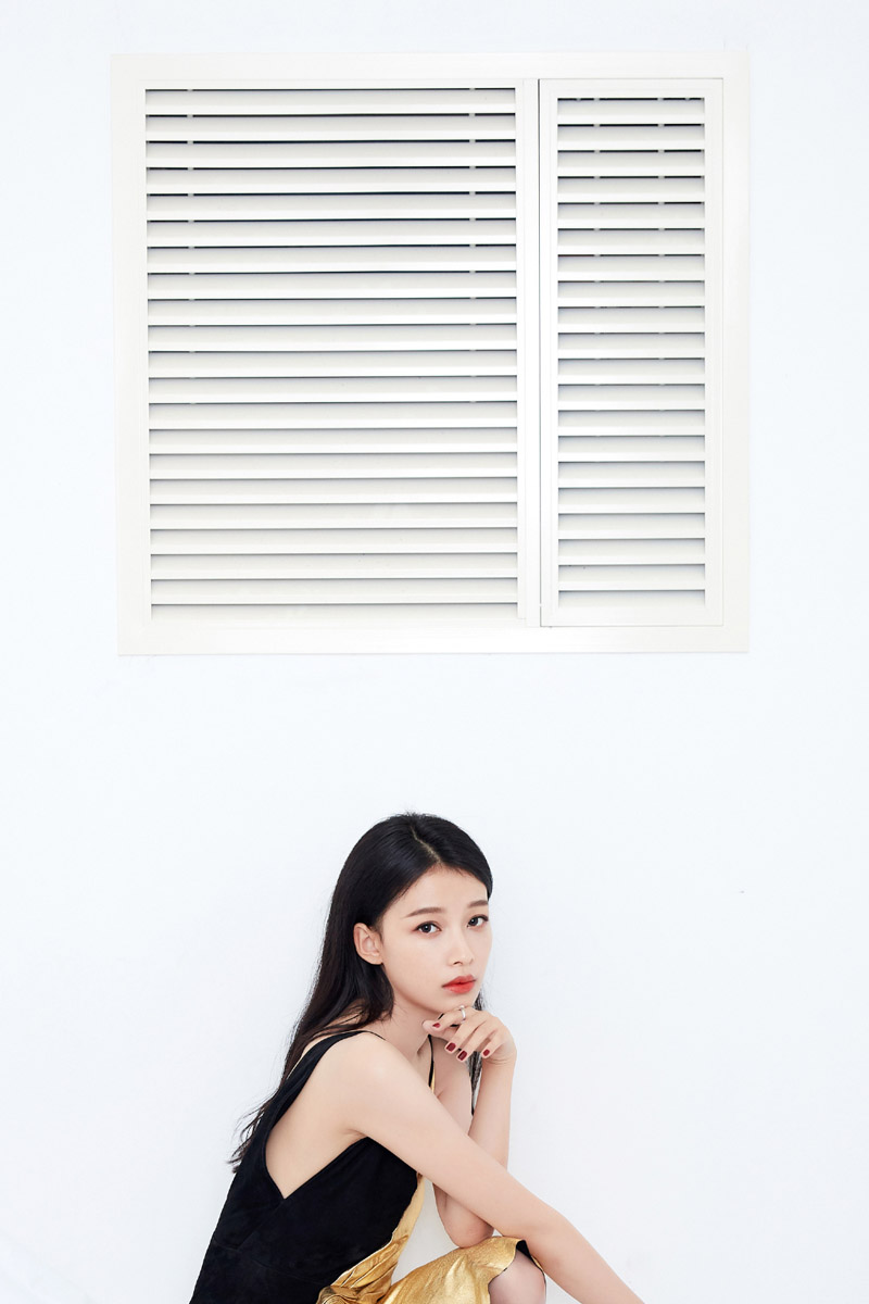 林省通化市集安女明星孙怡妩媚动人时尚写真大片图片