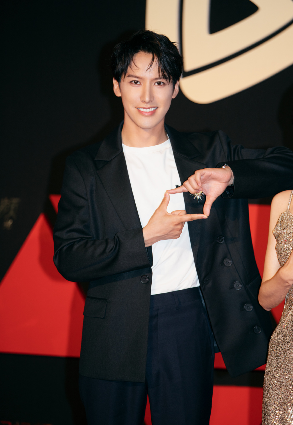 高清中国内地男演员男星赖艺2019腾讯视频年度活动照图片图片 高清中国内地男演员男星赖艺2019腾讯视频年度活动照图片图片