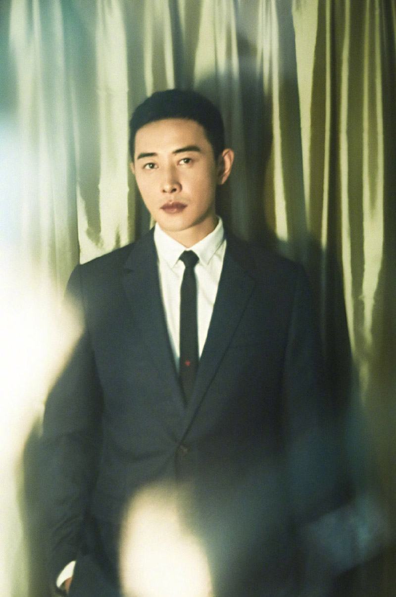 罗晋魅力型男冬日户外写真图片图片