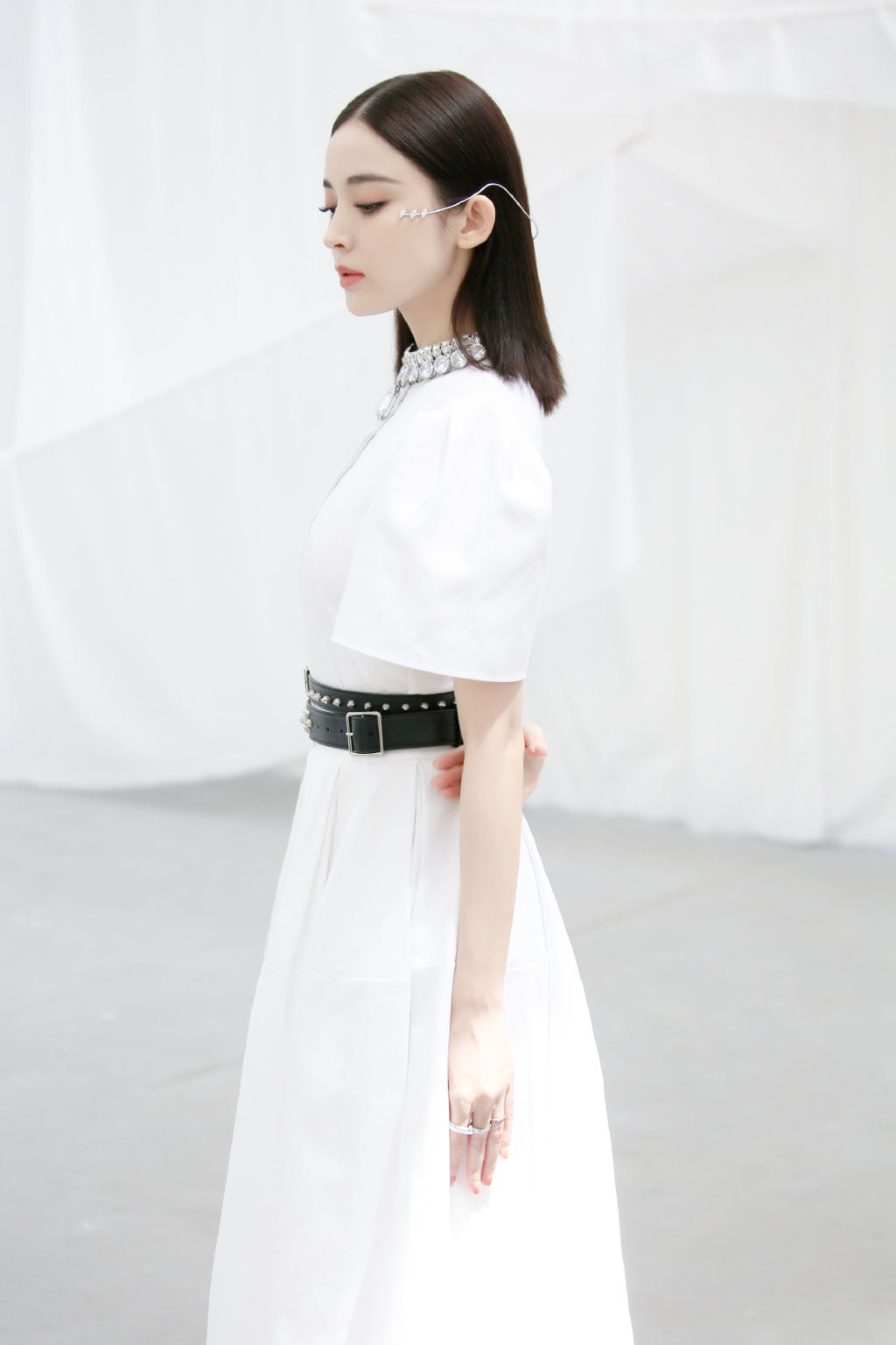 中国内地新疆乌鲁木齐市影视女演员古力娜扎俏皮少女感早春写真图片图片