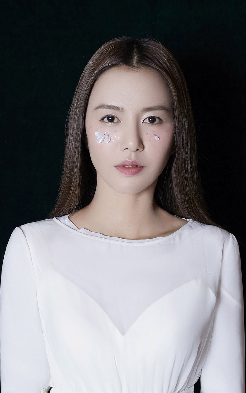 谭维维图片