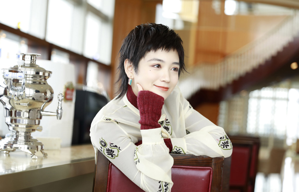 高清女星代露娃清爽利落活动写真图片图片
