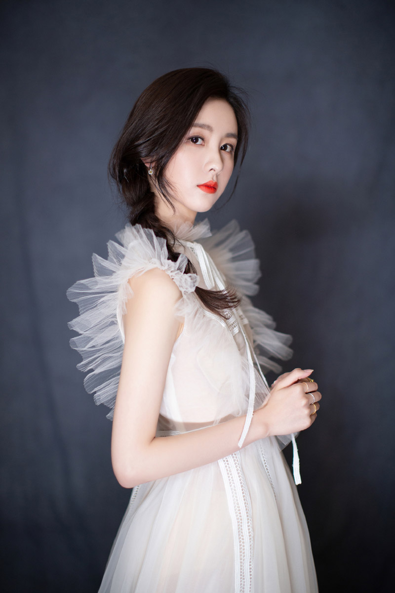 陈都灵