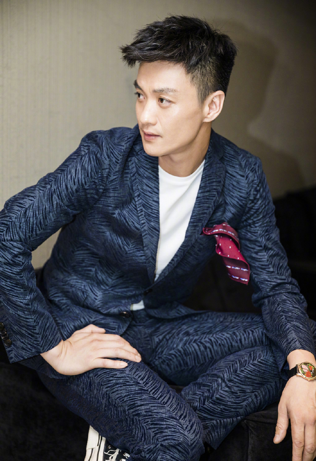 高清内地男明周一围写真图片图片