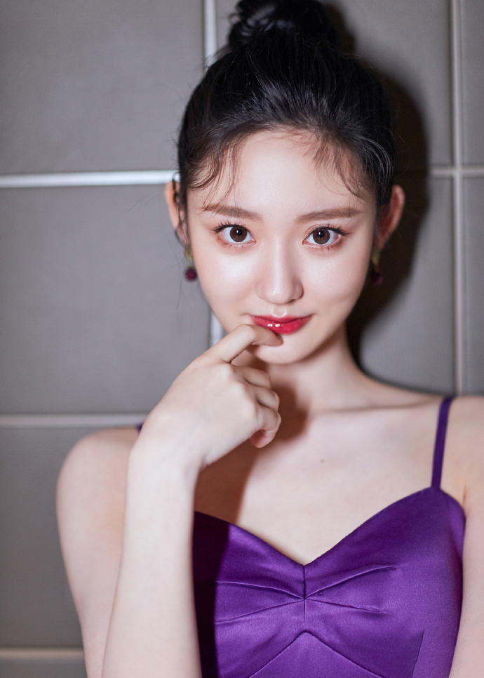 中国内地女演员王莫涵优雅光影写真图片图片