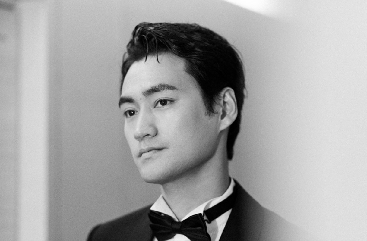 武汉男明显袁弘色彩写真帅气图片桌面壁纸图片
