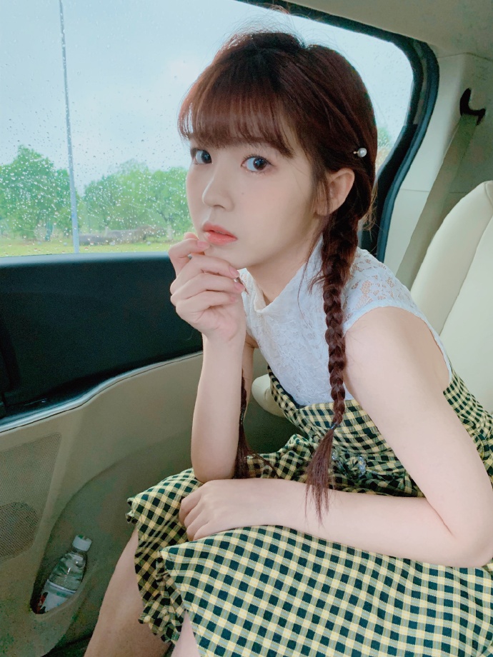 高清广东深圳女星火箭少女101赖美云写真花絮图片图片