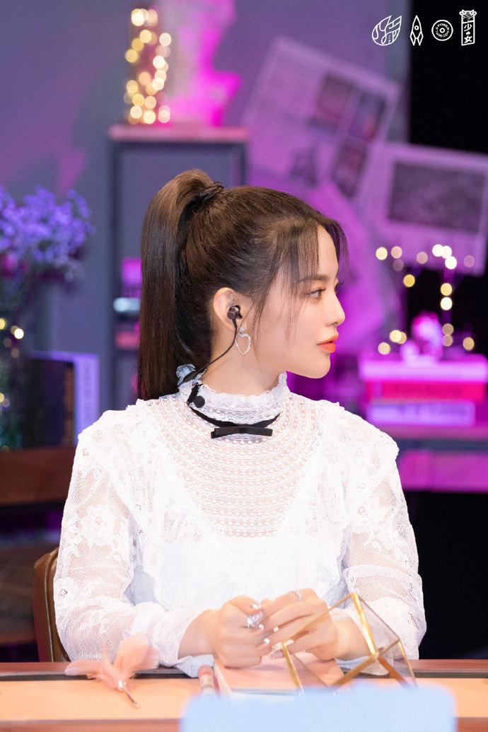 高清综艺杨超越《心动的信号》夏日少女感图片图片