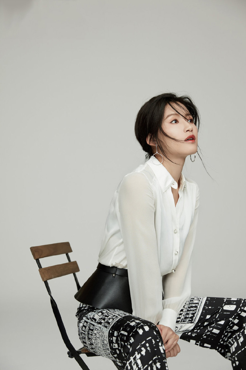 高清湖南衡阳美女气质美女苏青白色系珠宝写真图片图片