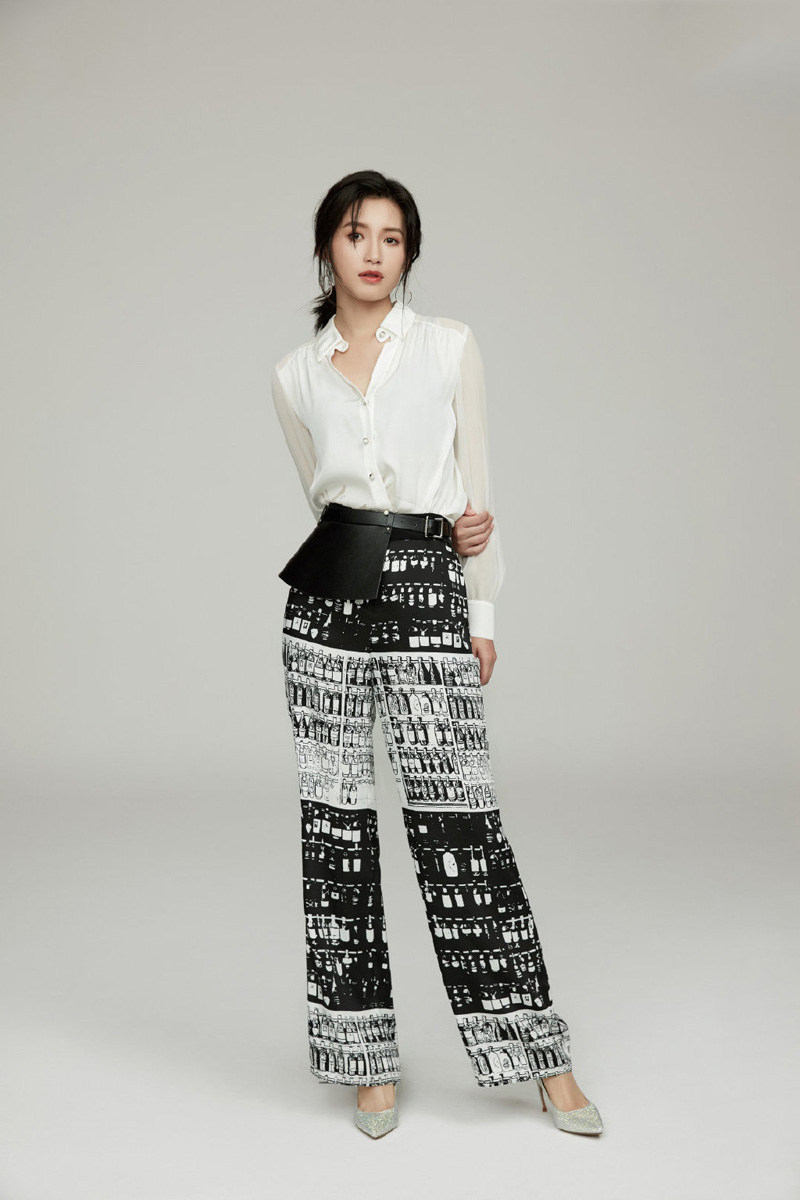高清湖南衡阳美女气质美女苏青白色系珠宝写真图片图片
