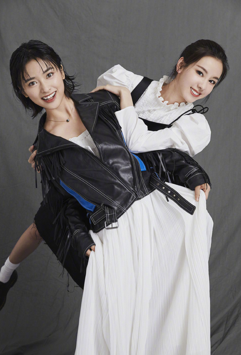 高清美女沈月冬日雪地唯美写真图片图片