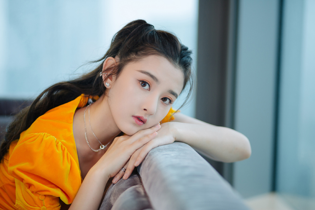 中国北京当代95后女演员宋祖儿清新时尚可爱写真图片桌面壁纸图片 中国北京当代95后女演员宋祖儿清新时尚可爱写真图片桌面壁纸图片