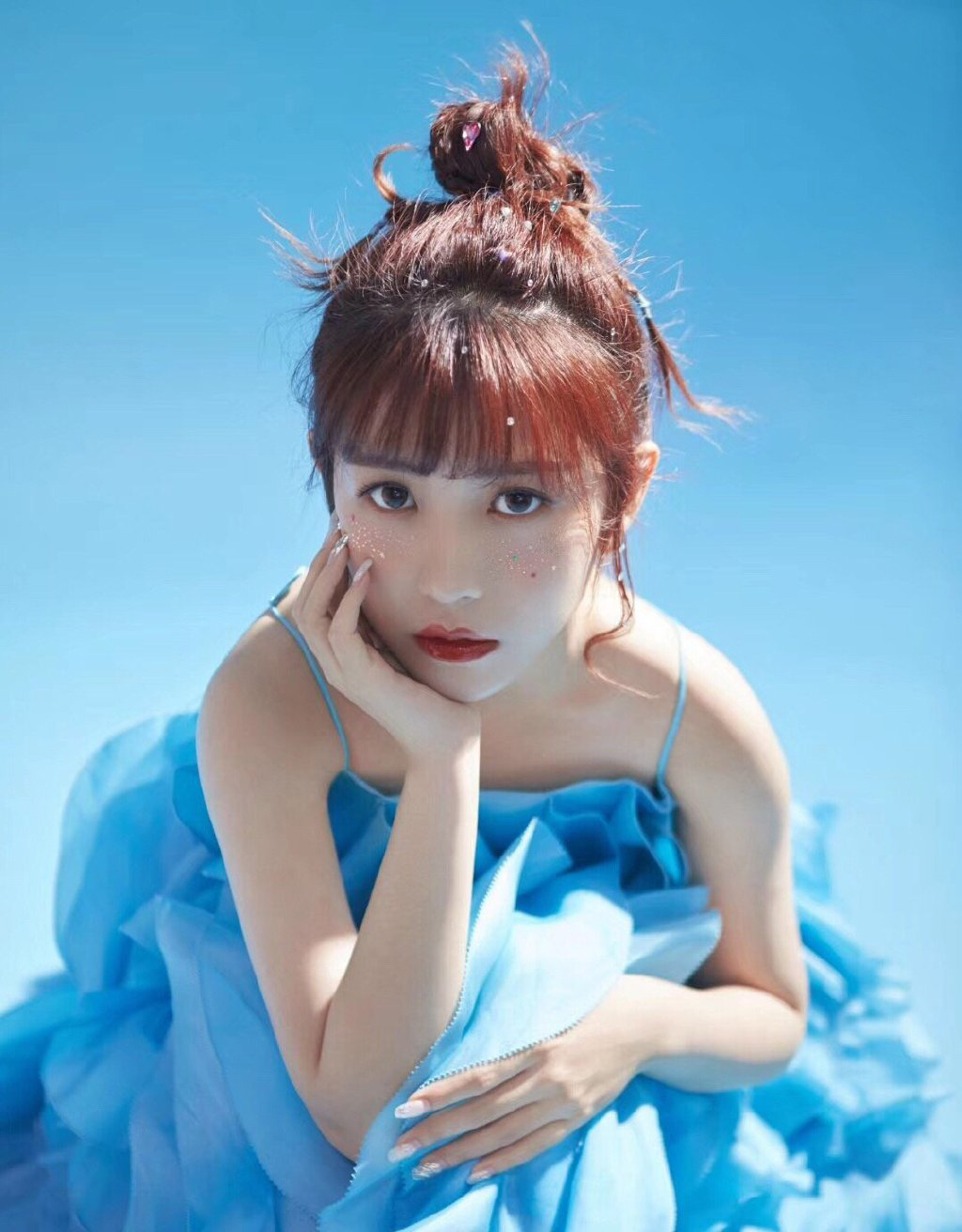 高清广东深圳女星火箭少女101赖美云写真花絮图片图片