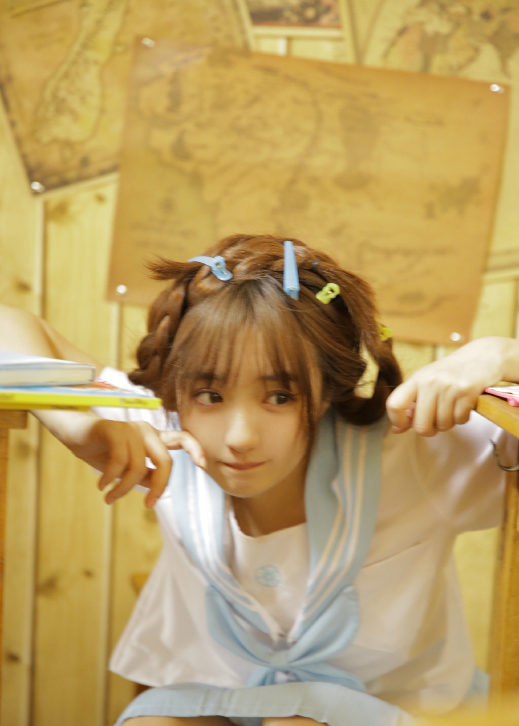 高清性感女星周也时尚摩登写真图片图片