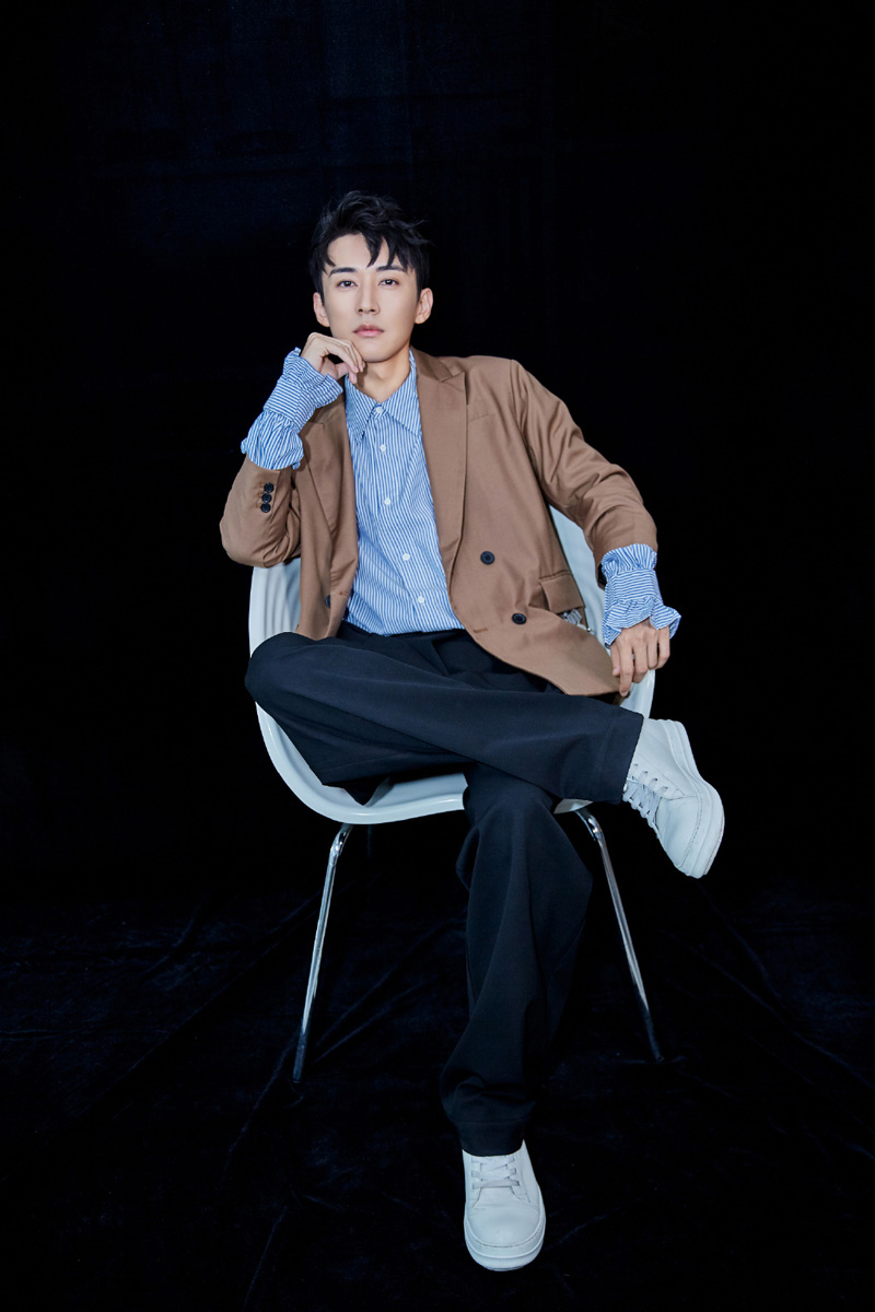 高清山东青岛男演员刘学义俊朗帅气写真图片图片