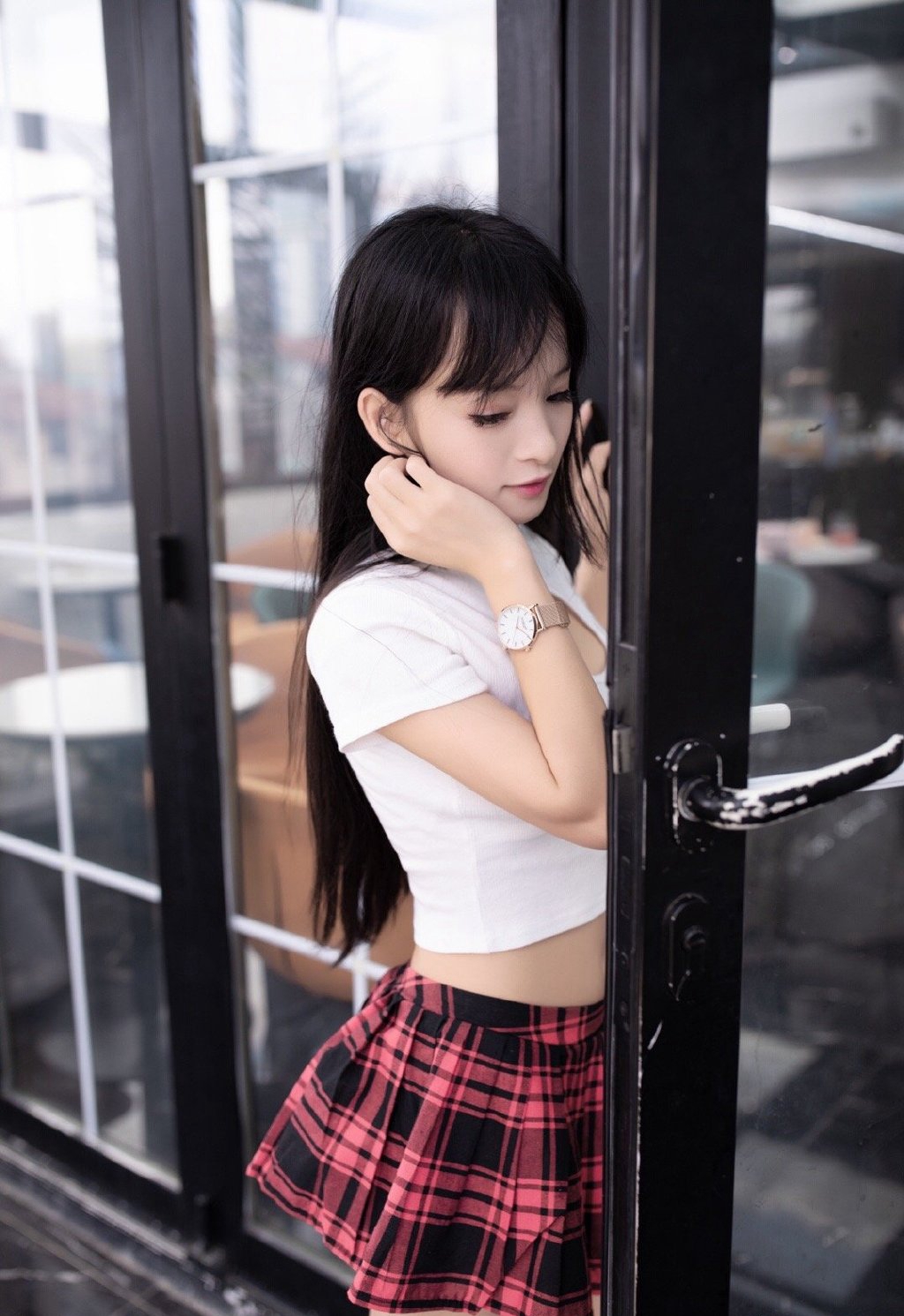 三吉彩花图片