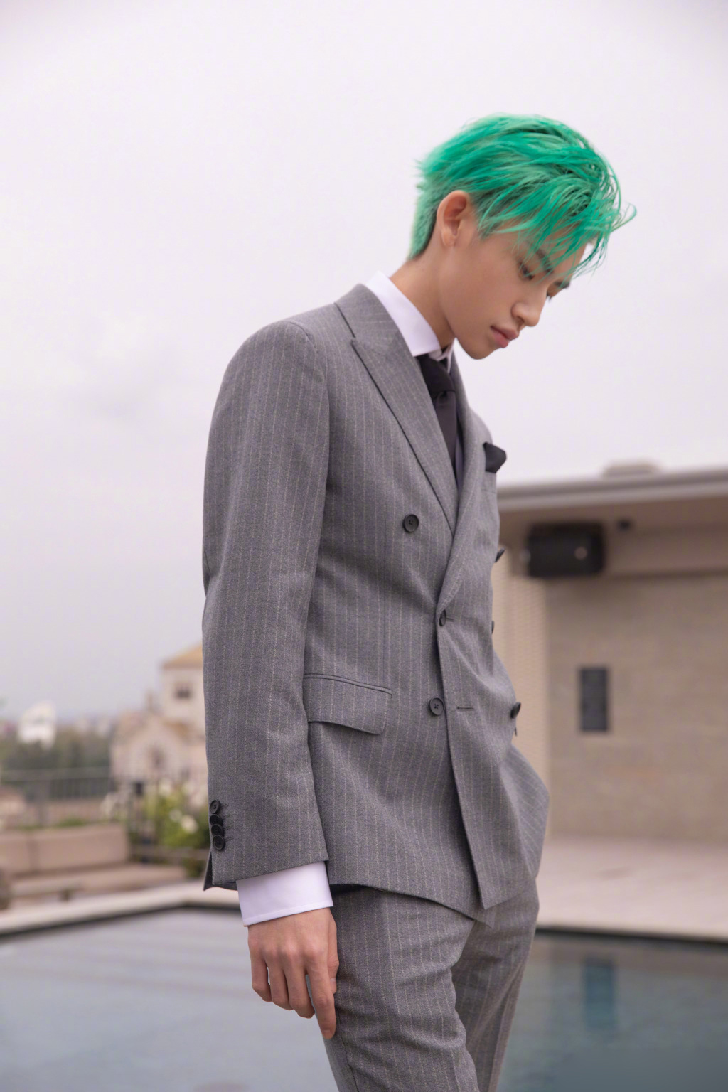 高清男明星小鬼王琳凯文艺时尚写真图片图片