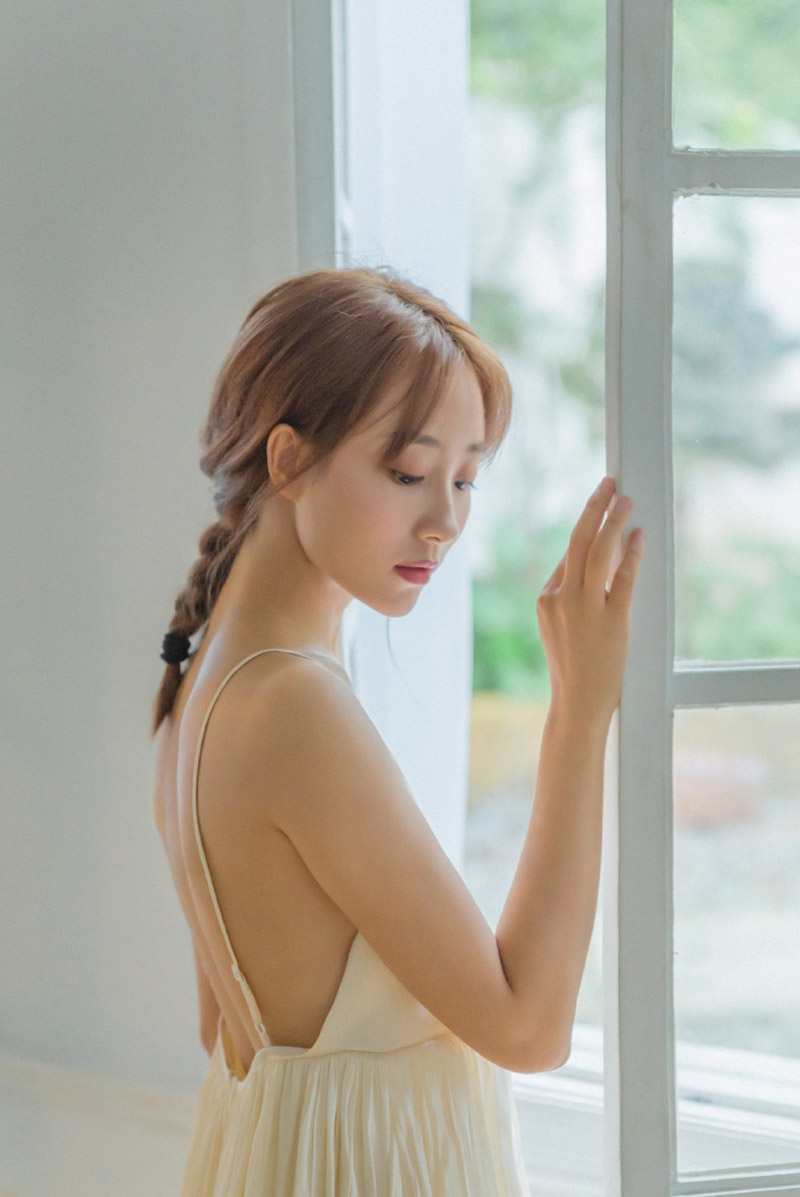 蒋依依夜晚自拍照图片图片