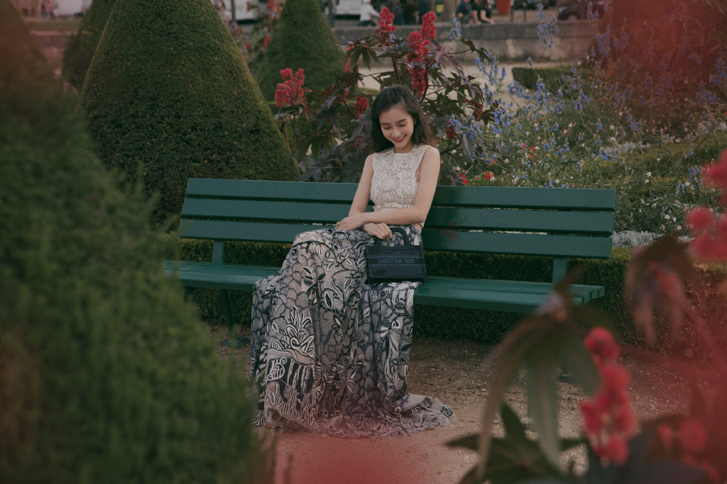 angelababy优雅性感花园写真图片图片