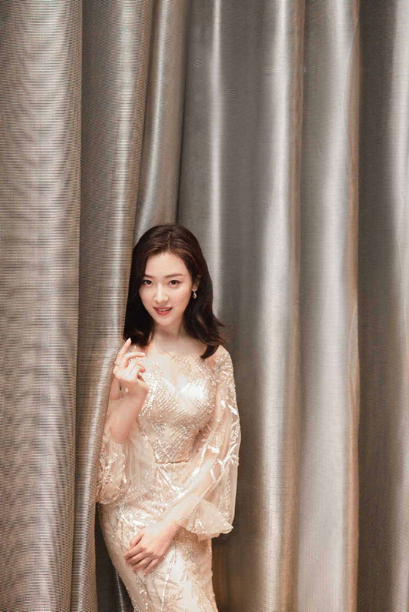中国内地辽宁省沈阳女演员菅纫姿秋冬养眼时尚写真图片图片