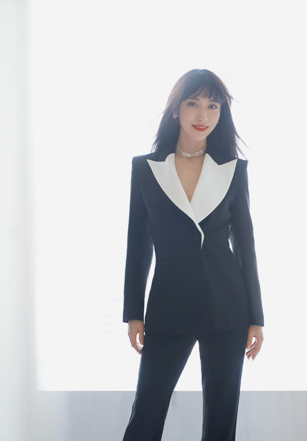 高清西藏美女曲尼次仁性感活动照图片图片