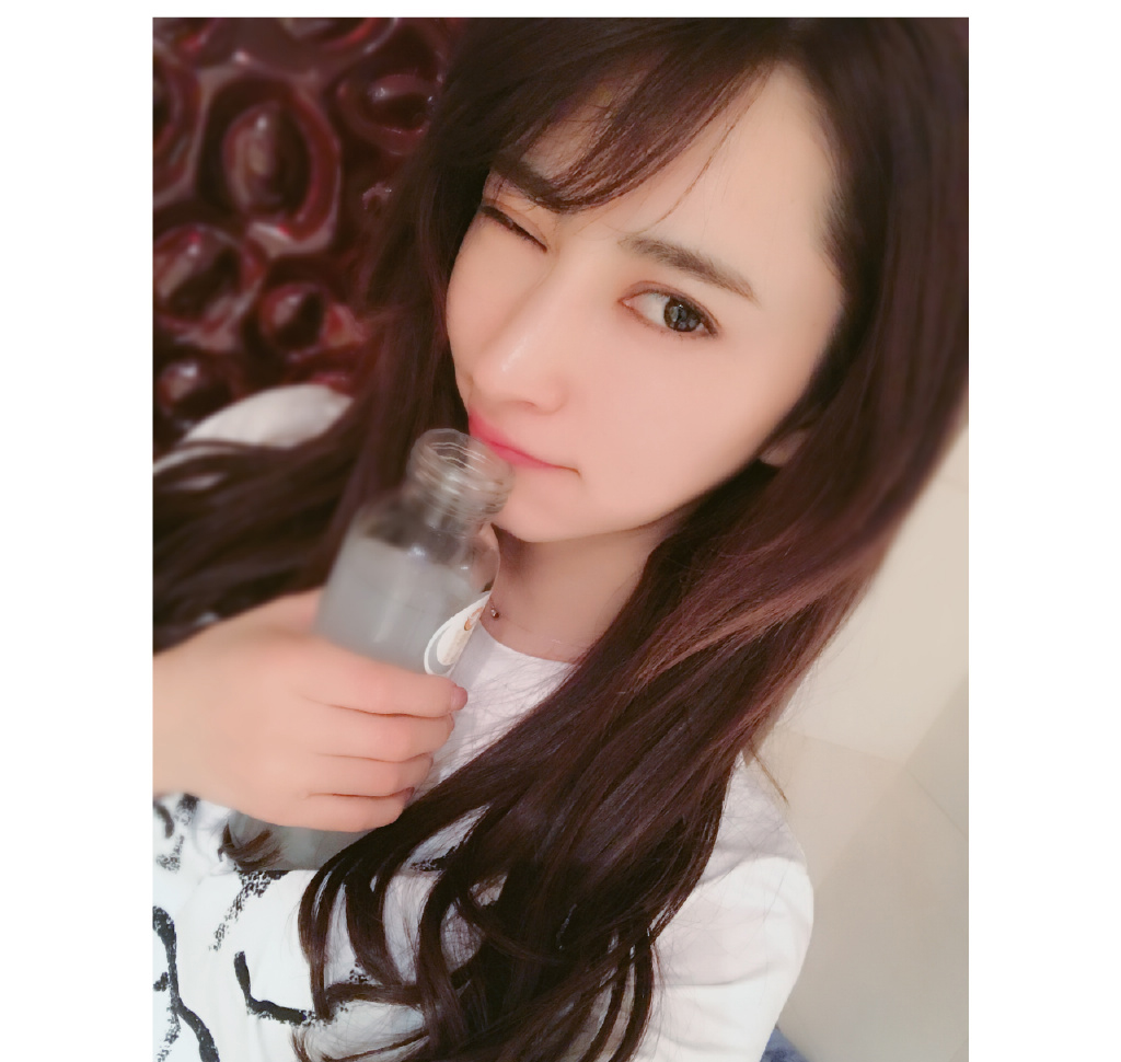 曲尼次仁性感写真图片图片
