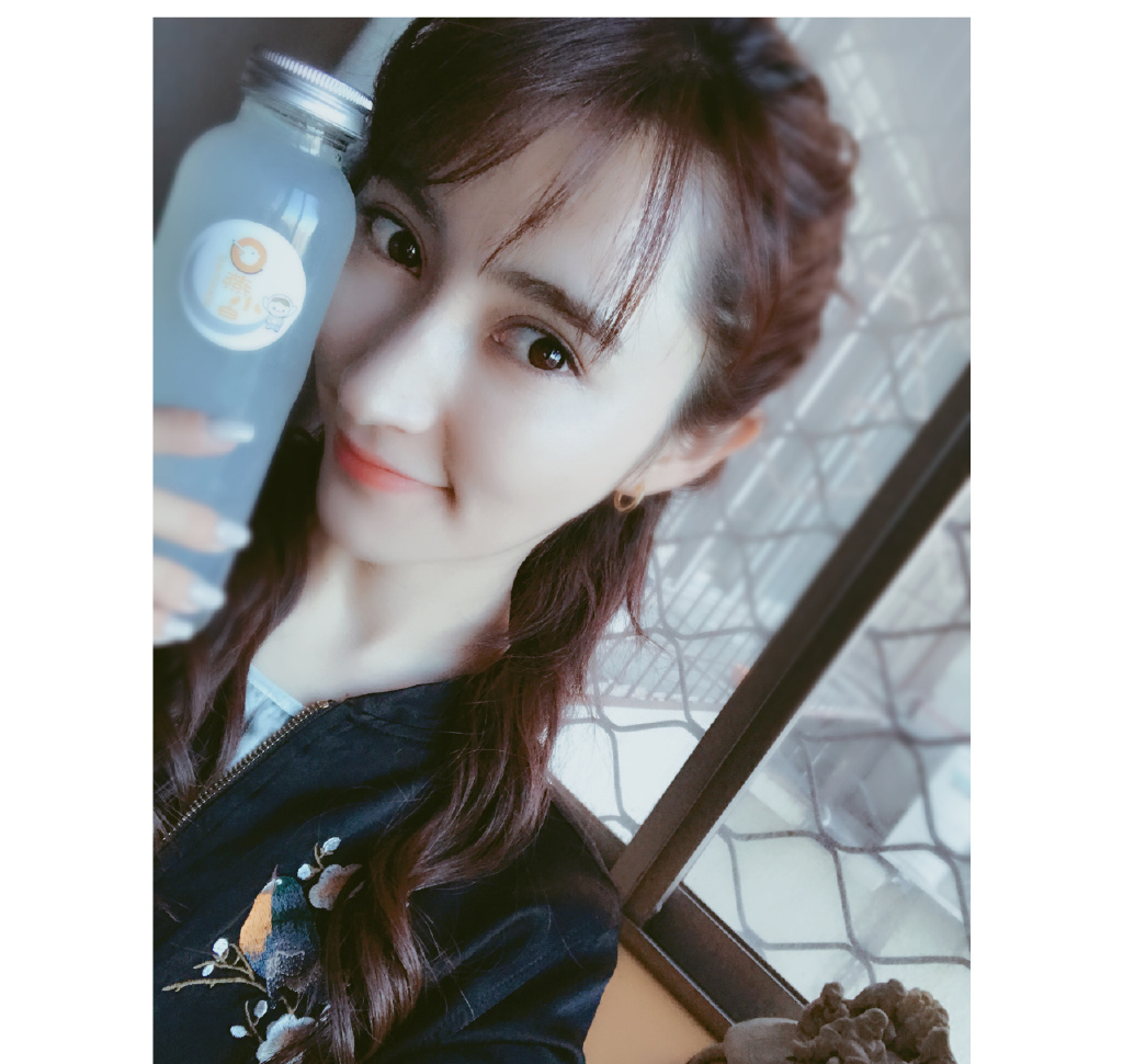 曲尼次仁性感写真图片图片