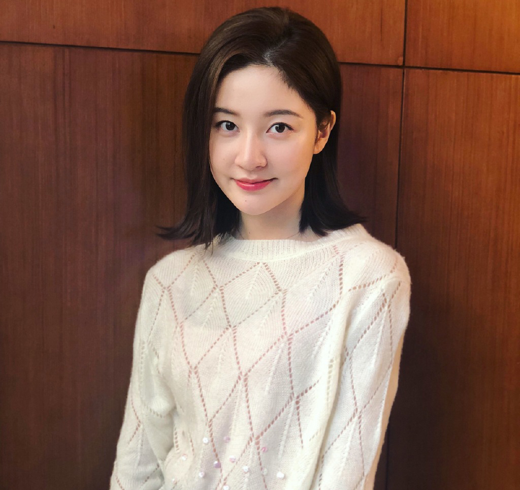 中国大陆女演员崔心心清秀甜美写真图片图片