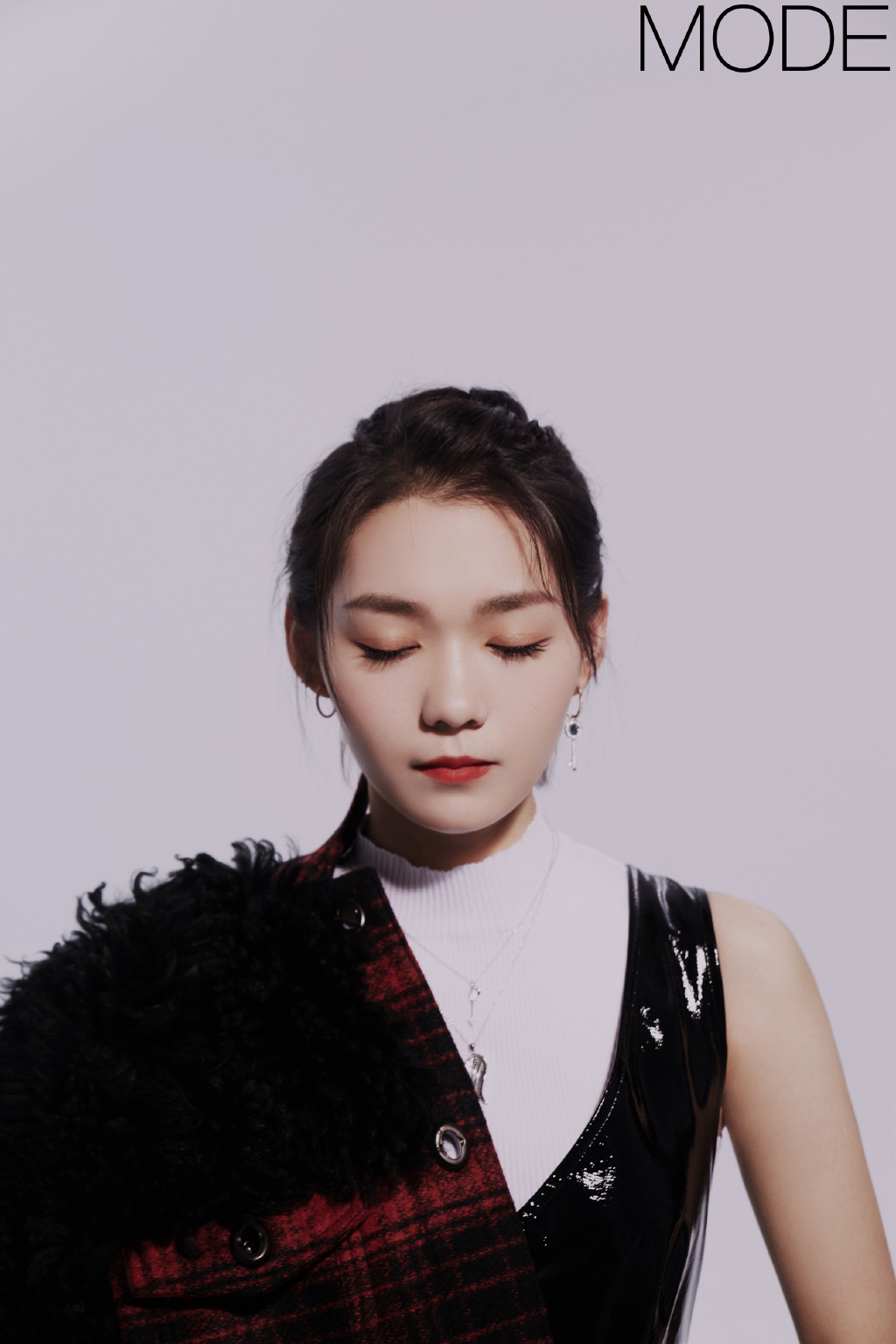 高清四川省成都女星火箭少女101杨超越段奥娟傅菁《ELLE》写真图片图片