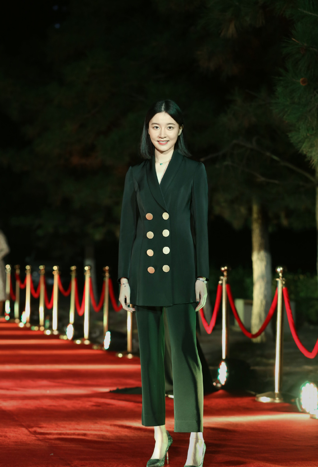 中国大陆女演员崔心心性感写真图片图片