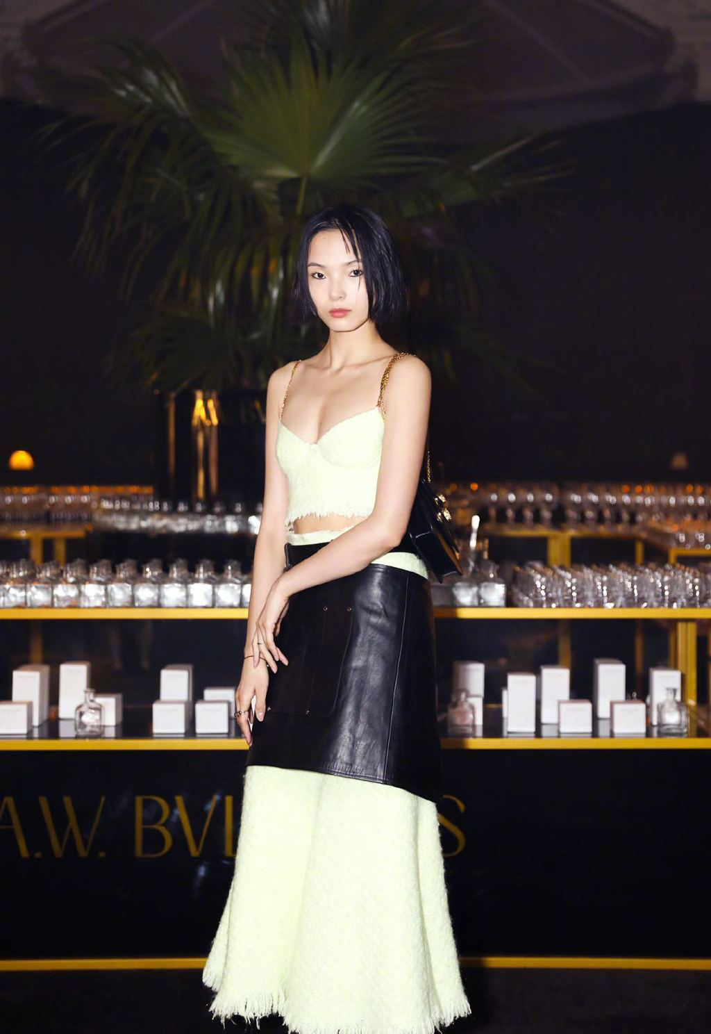 雎晓雯时尚杂志大片写真桌面壁纸图片