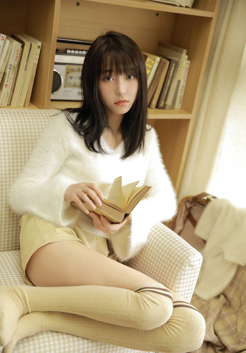 中国北京当代95后女演员宋祖儿清新时尚可爱写真图片桌面壁纸图片 中国北京当代95后女演员宋祖儿清新时尚可爱写真图片桌面壁纸图片