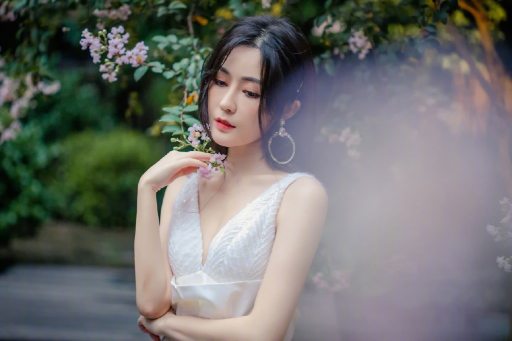 高清江西省萍乡美女汤晶媚美艳性感写真图片图片