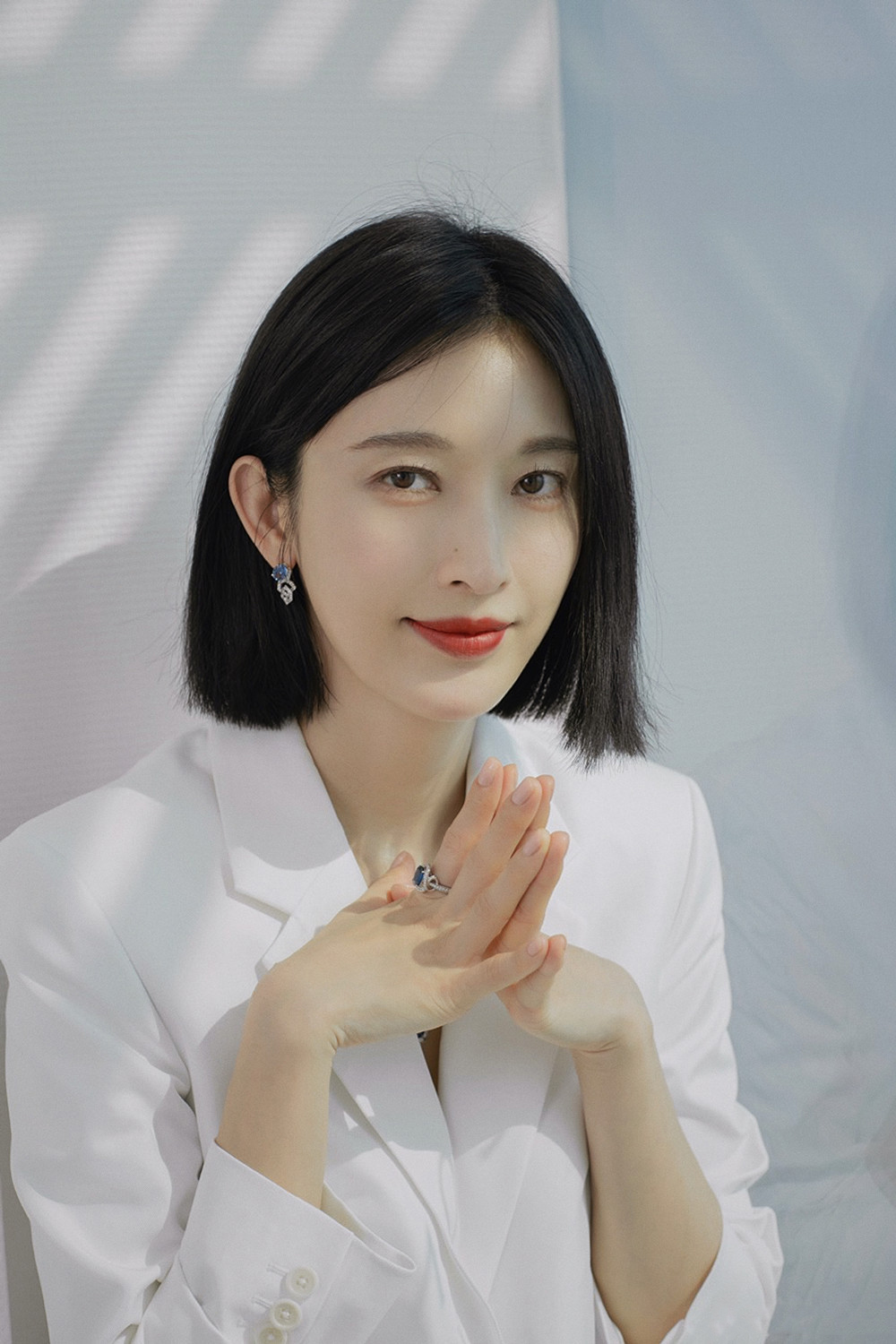 中国大陆广西省桂林模特女演员张俪美艳迷人黑裙写真图片图片