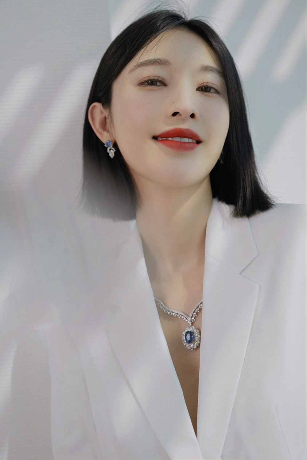 中国大陆广西省桂林模特女演员张俪美艳迷人黑裙写真图片图片