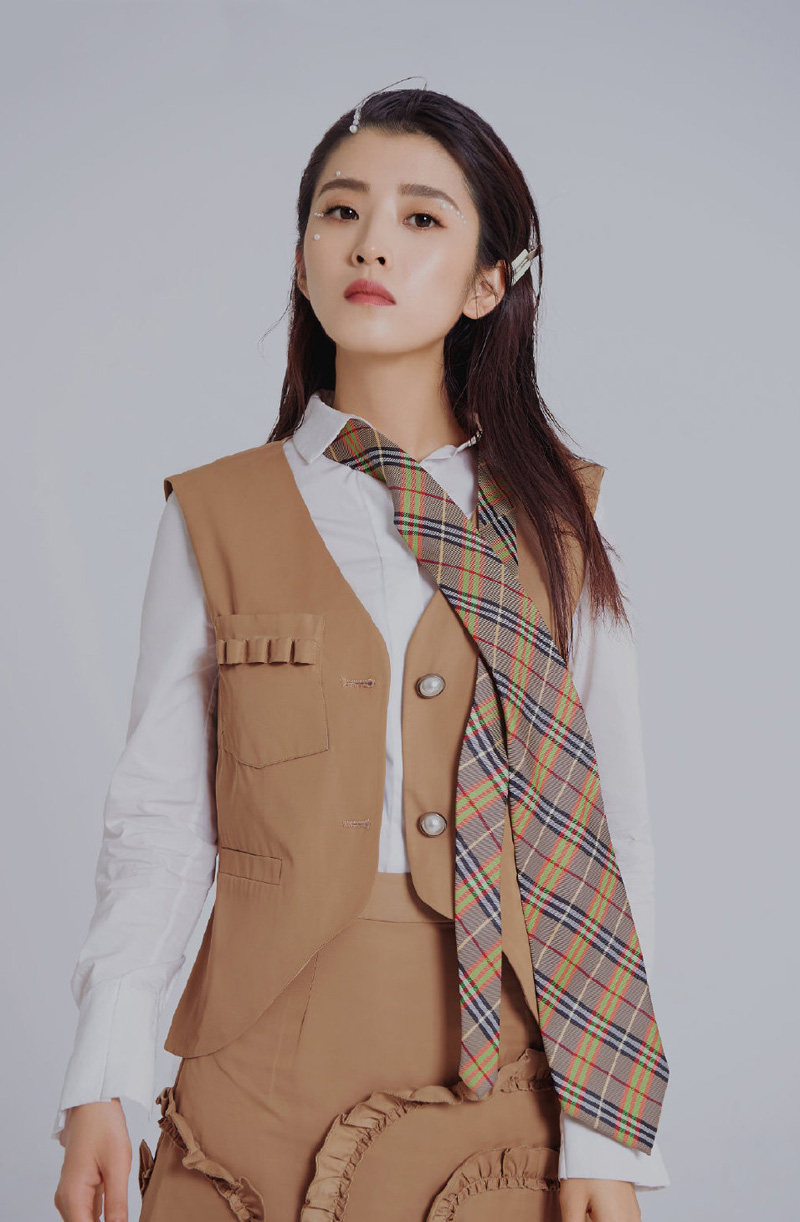 李若嘉图片