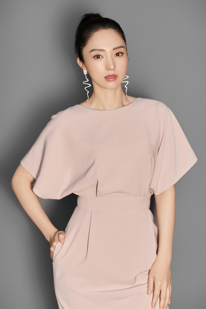 高清中国内地黑龙江省牡丹江影视女演员董璇气质靓丽美女写真图片