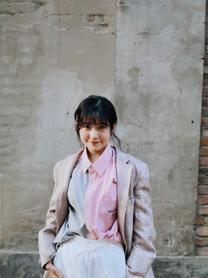 高清广东深圳女星火箭少女101yamy赖美云傅菁黑白配写真图片图片