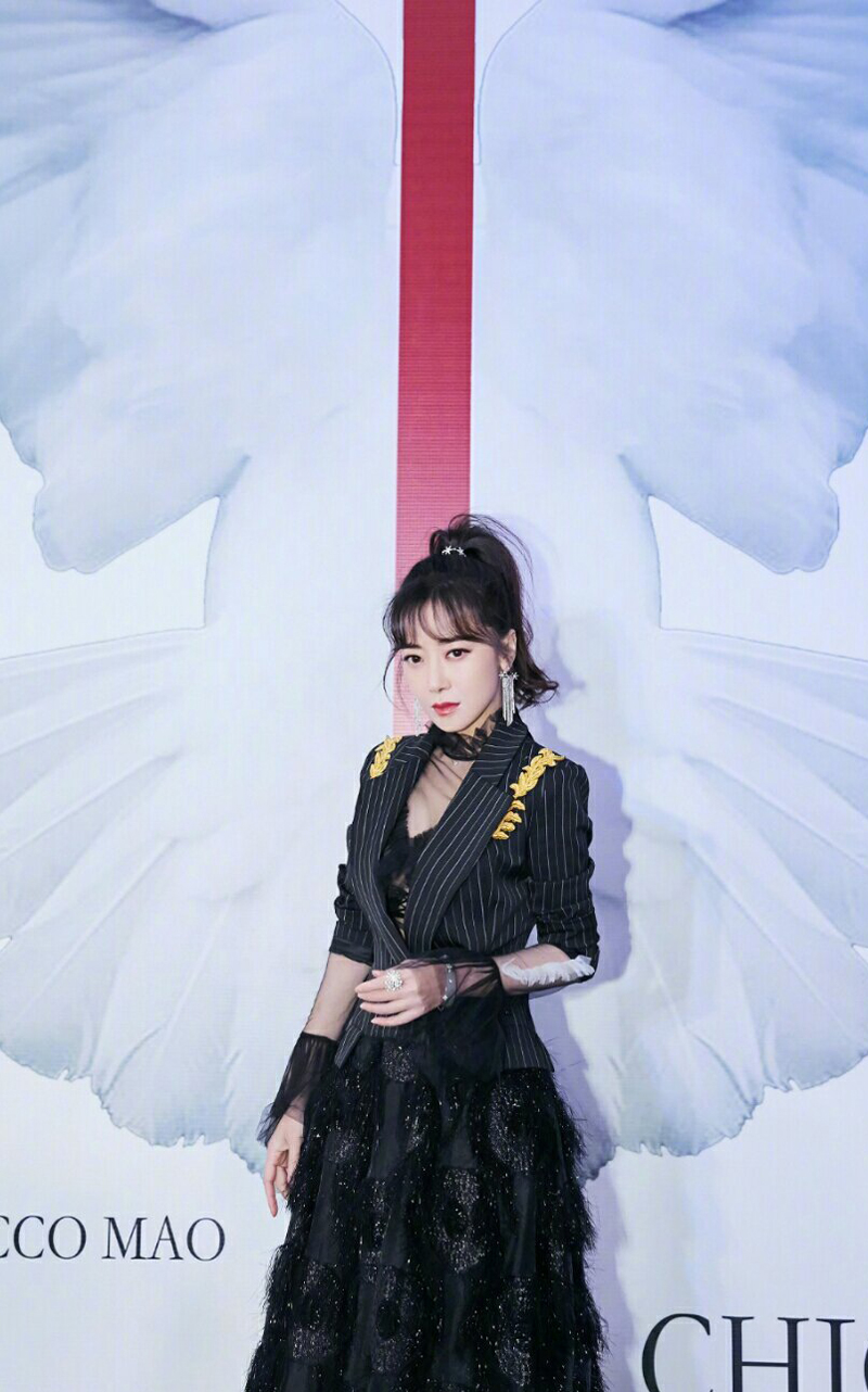 陈紫函图片